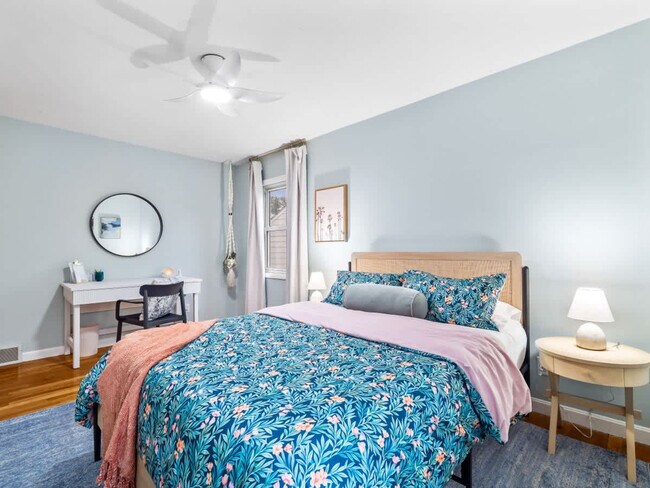 Building Photo - 386 Walworth Ave