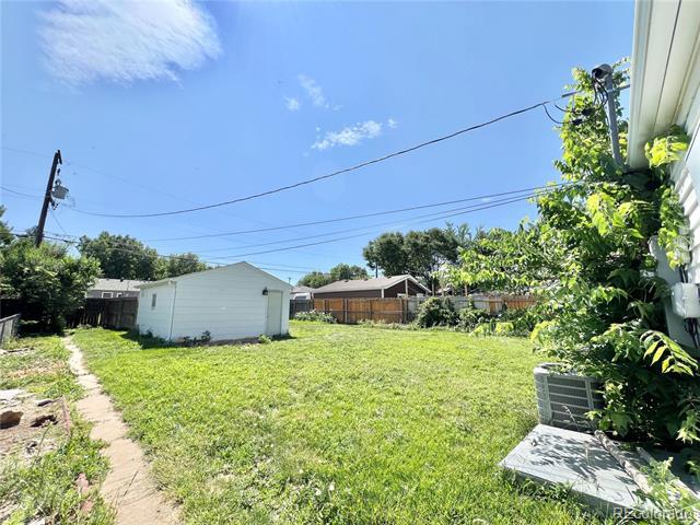 Building Photo - 2216 Elmira St