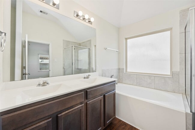 Building Photo - 26038 Quiet Field Ct