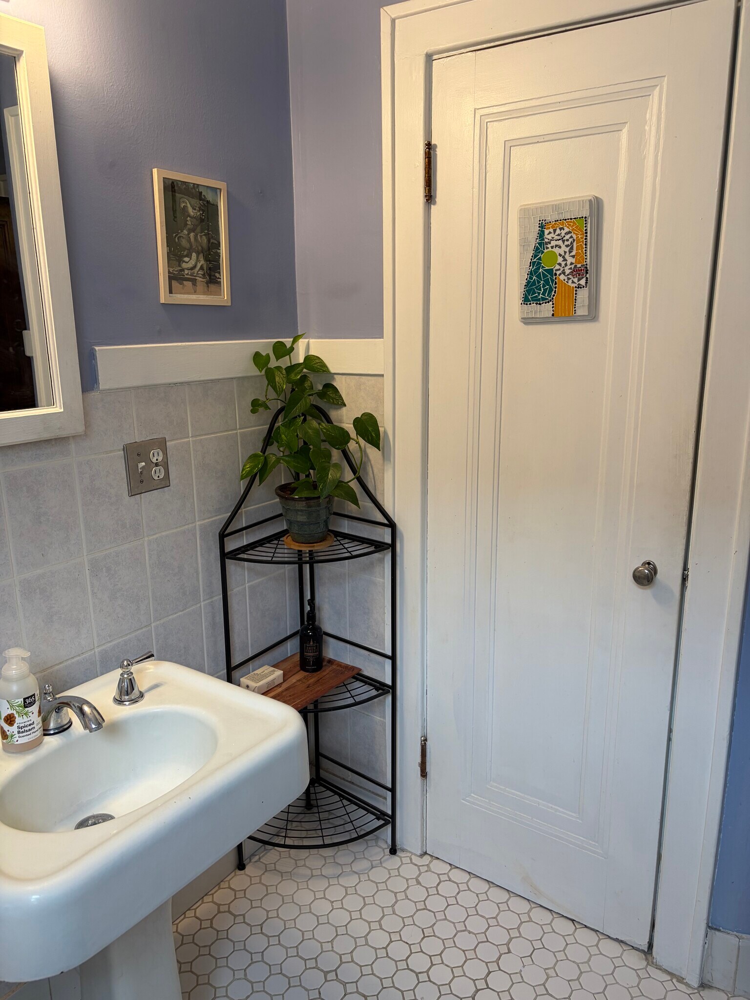 Building Photo - 18 Terrace Ave