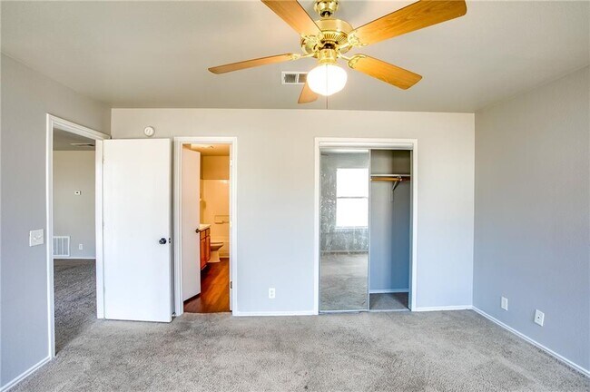 Building Photo - 412 Ballentine Ct