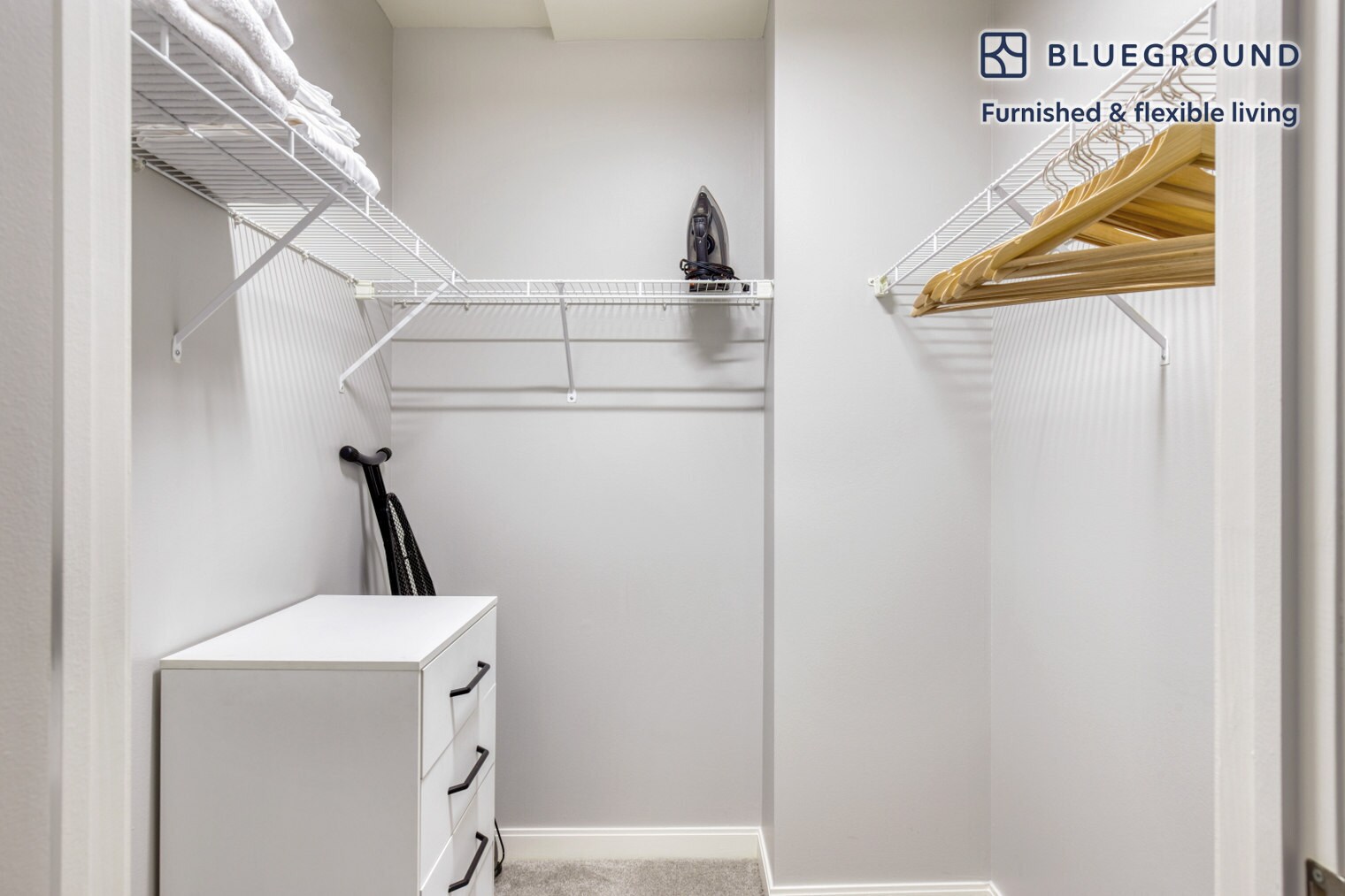 Building Photo - 210 N Wells St