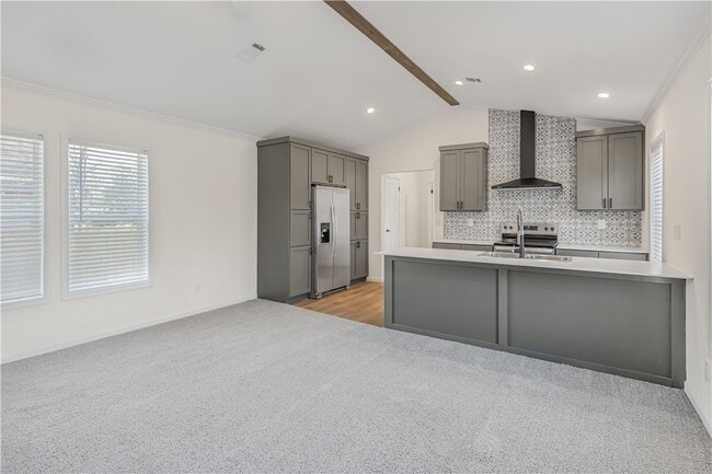 Building Photo - 495 Pleasant St