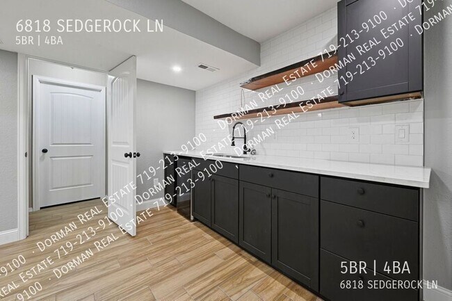 Building Photo - 6818 Sedgerock Ln