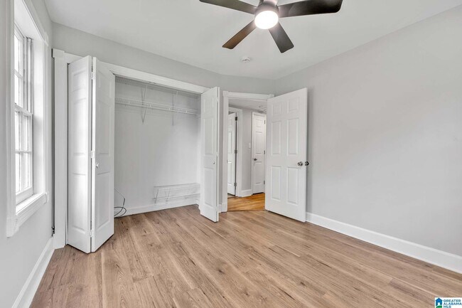 Building Photo - 3027 Cora Ave