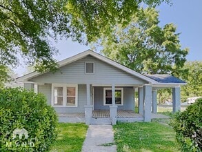 Building Photo - 1516 65th St W