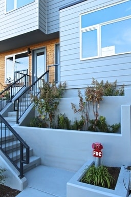 Building Photo - Open House Saturday! Stunning Modern Crown Hill Townhouse!