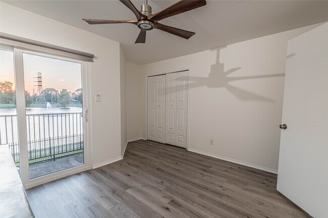 Building Photo - 1702 Good Day Dr