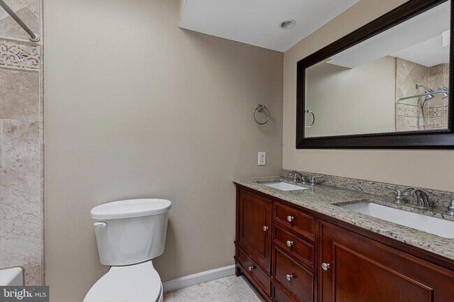 Building Photo - 1322 Cordelia Ct