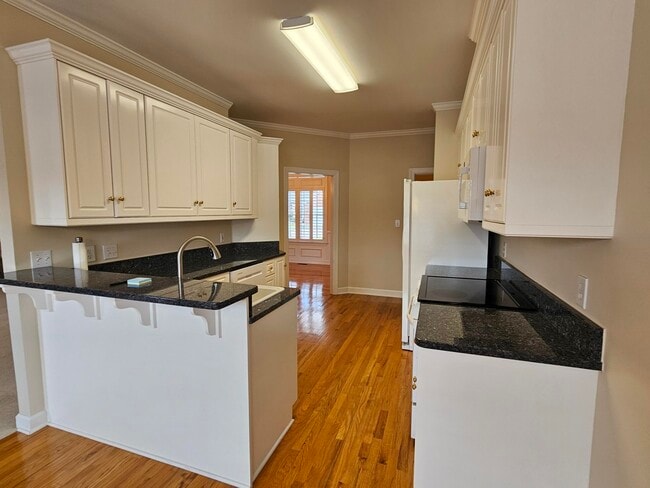 Building Photo - 115 Willow Oak Loop