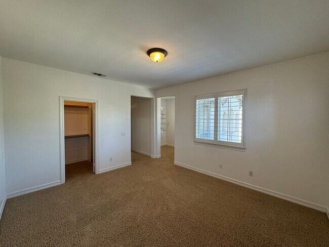 Building Photo - Gorgeous La Costa Executive Home – 5 Bed /...