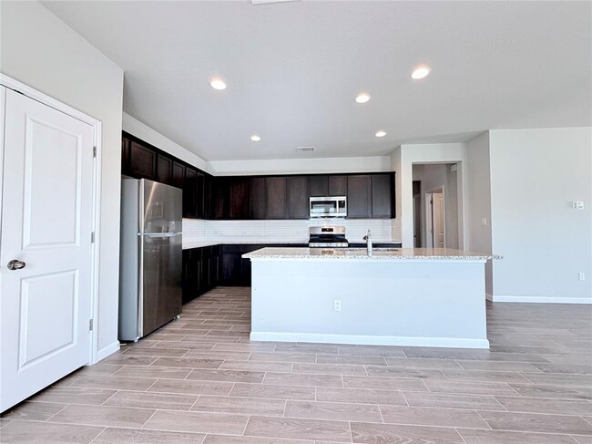 Building Photo - 18104 Emu Ln