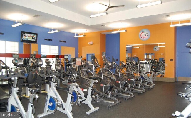 Building Photo - 724 N Haines Cir