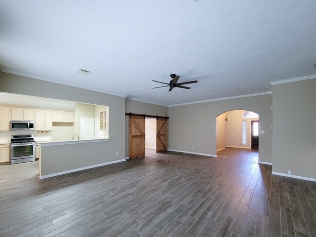 Building Photo - 18511 Falcon Crest Dr