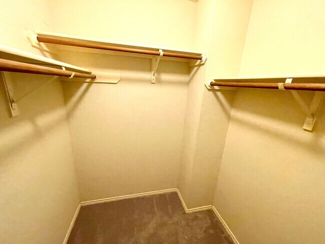 Building Photo - Lovely 3 Bedroom/2.5 Bathroom in Round Rock!