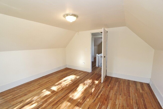 Building Photo - 3344 W South Slope Rd