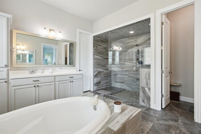 Building Photo - 5837 Toscana Trace