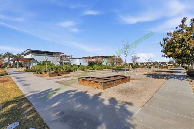 Building Photo - Modern Mesa Living in a Prime East Valley Location