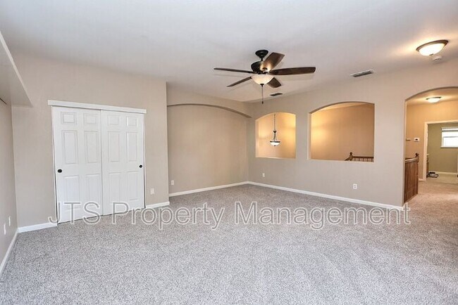 Building Photo - 2040 San Esteban Cir