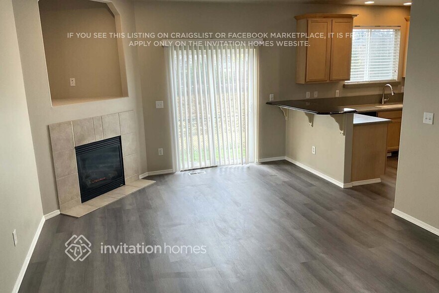 Building Photo - 2434 165th St E