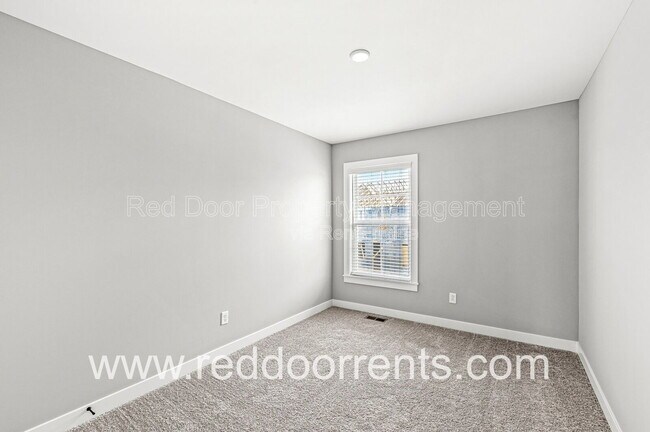 Building Photo - 7314 W County Rd 600 N