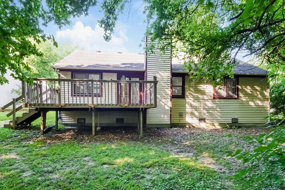 Building Photo - 5865 Petersen Ct