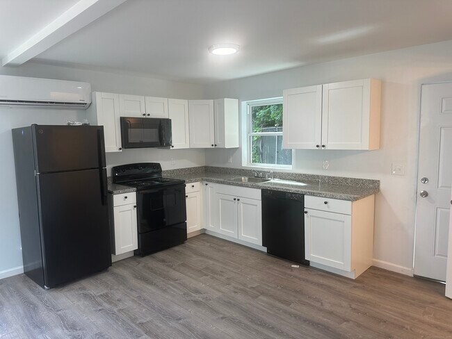 Building Photo - 86 West St