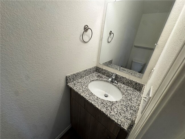 Building Photo - 1520 S Razorback Rd