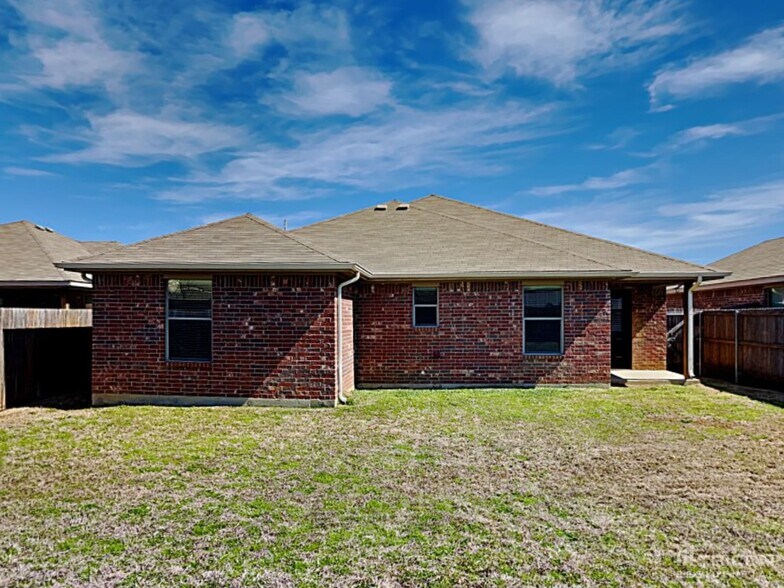 Building Photo - 12432 Hunters Mill Trail