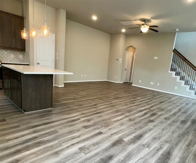 Building Photo - 2527 Bordelon Ln