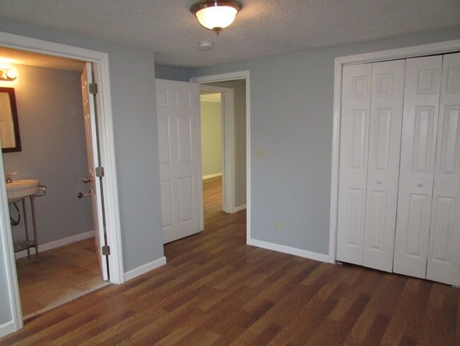 Building Photo - 4363 Ellis Way NW