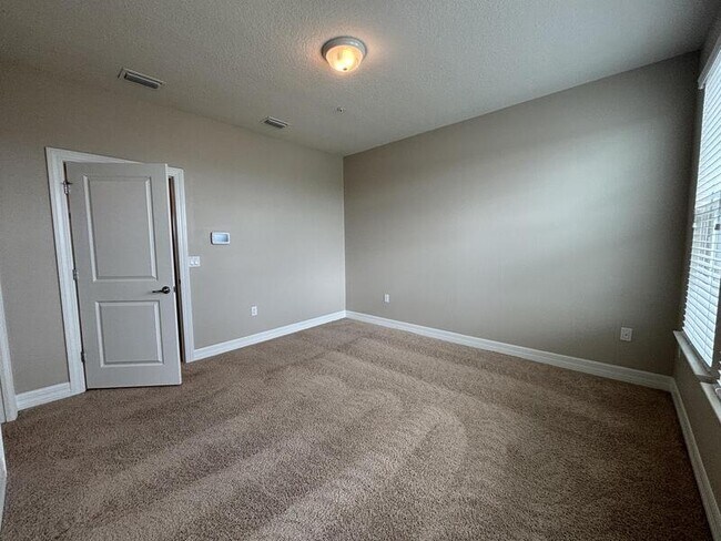 Building Photo - 8656 Waksman Pl