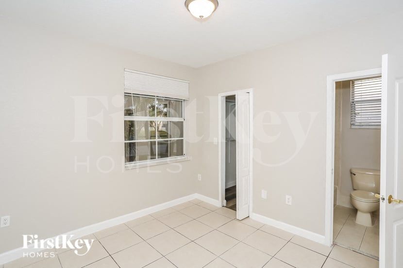 Building Photo - 16436 SW 67th Terrace
