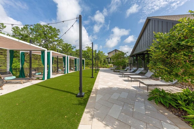 Building Photo - 11830 Buckfield Cir