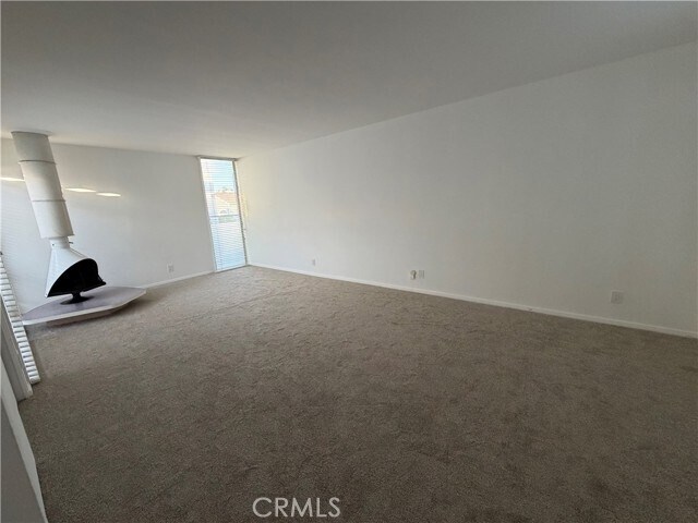 Building Photo - 321 Coral Ave