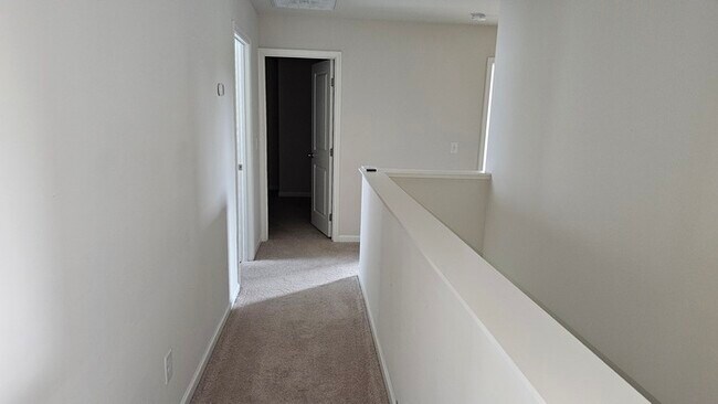 Building Photo - Modern Comfort Meets Southern Charm – 4-Be...