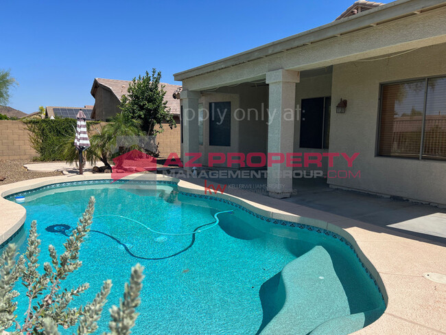 Building Photo - Stetson Hills with Pool