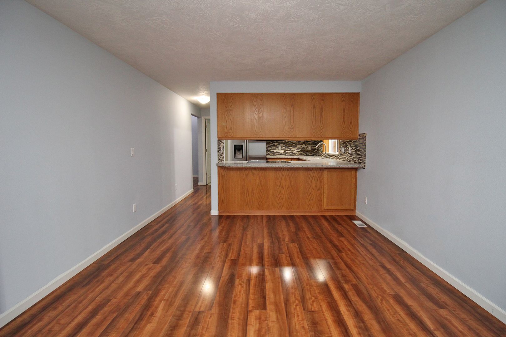 Building Photo - 601 SE 71st Ave