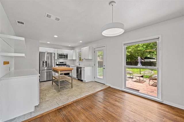 Building Photo - 11015 Stallcup Dr