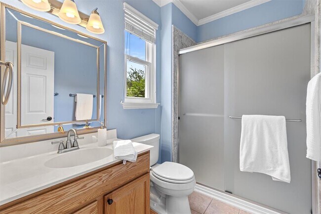 Building Photo - 409 Rio Grande Loop