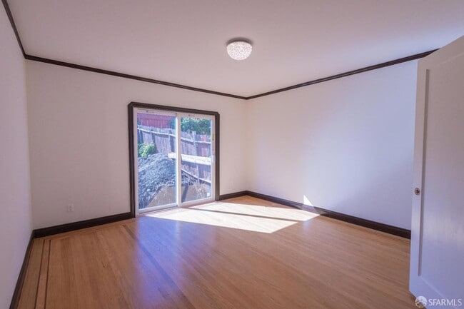 Building Photo - 212 Tocoloma Ave