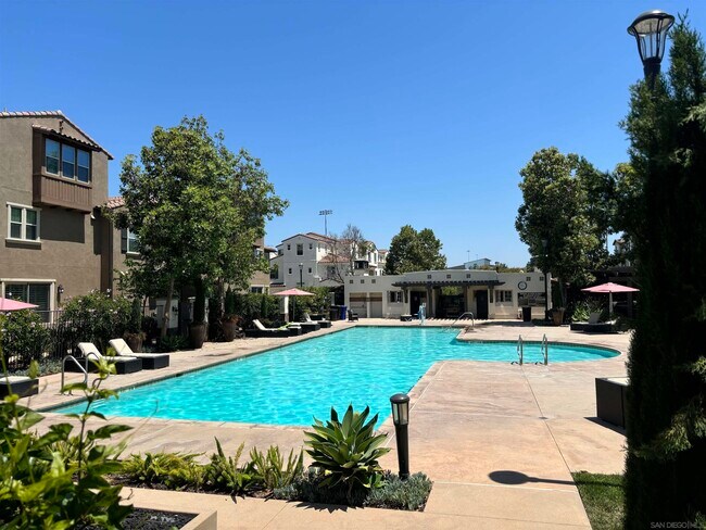 Building Photo - 16045 Veridian Cir