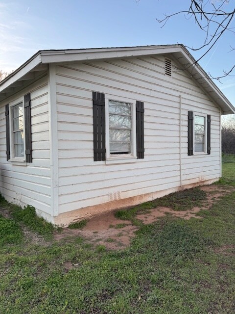 Building Photo - 850 Elwood St