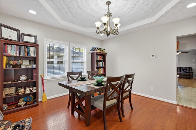 Building Photo - 2818 Tidewater Dr