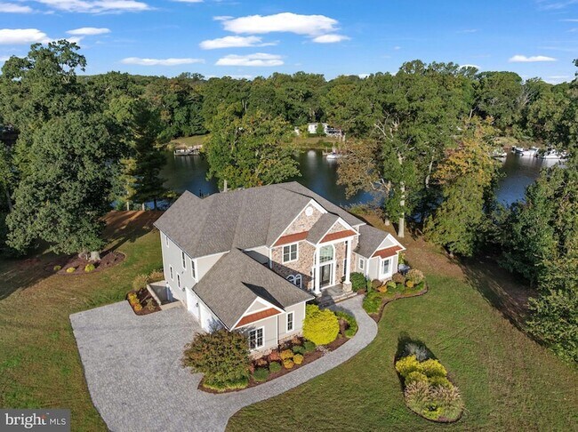 Building Photo - 1576 Bay Head Rd