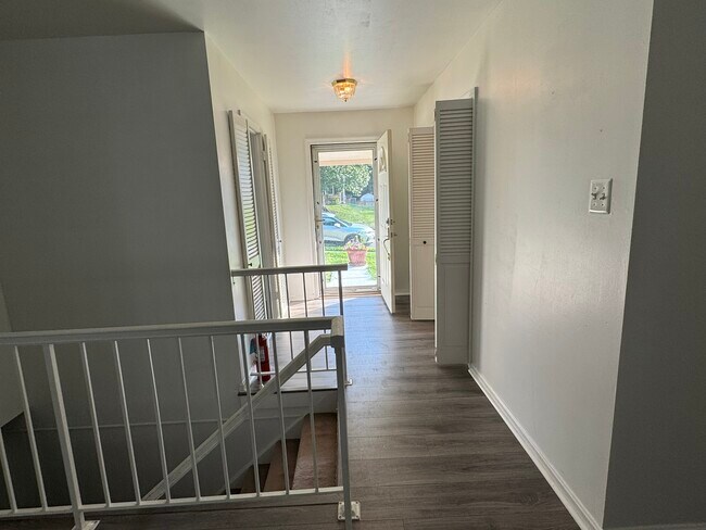 Building Photo - 3212 Manitoba Dr