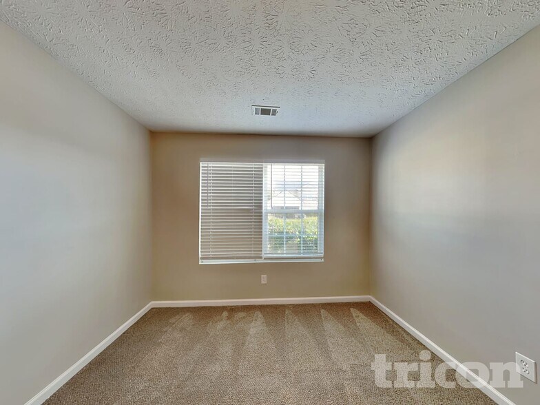 Building Photo - 10931 Cimmaron Ct