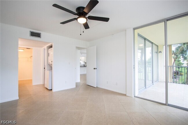 Building Photo - 1083 Forest Lakes Dr