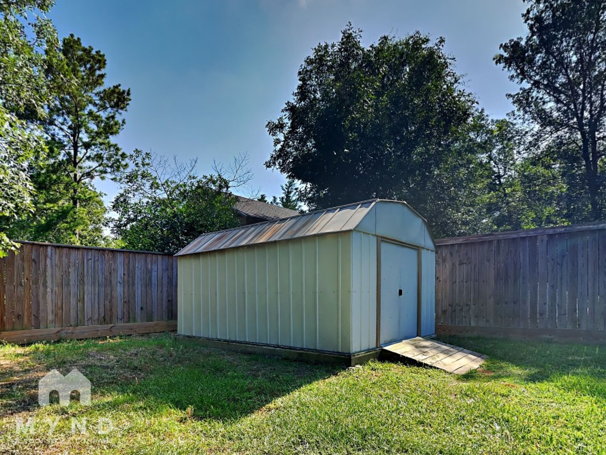 Building Photo - 3984 Frontier Rd