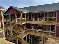 Building Photo - Simpson Street - 43-204